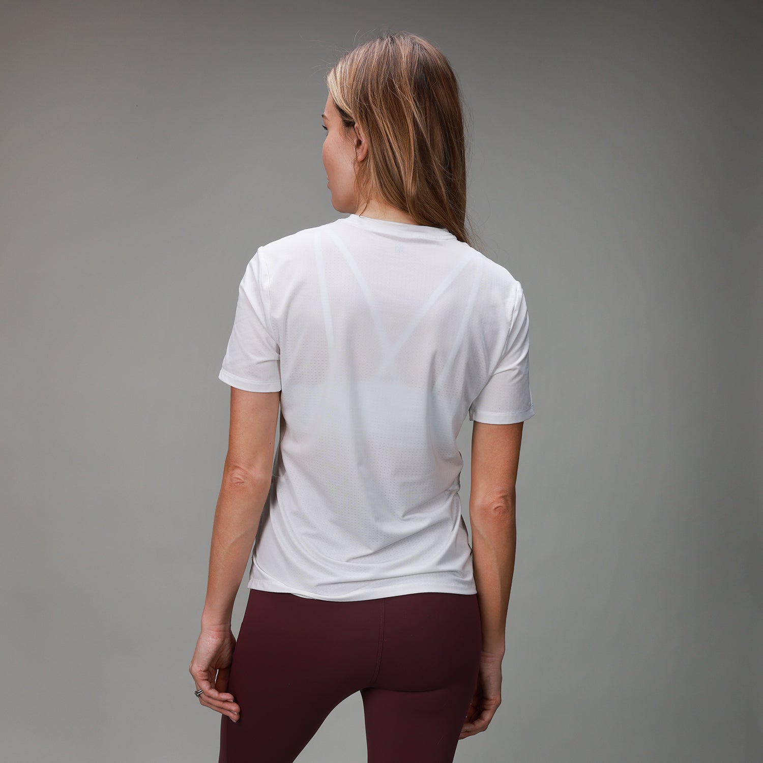 PowerMove Performance Tee | White - MUEV