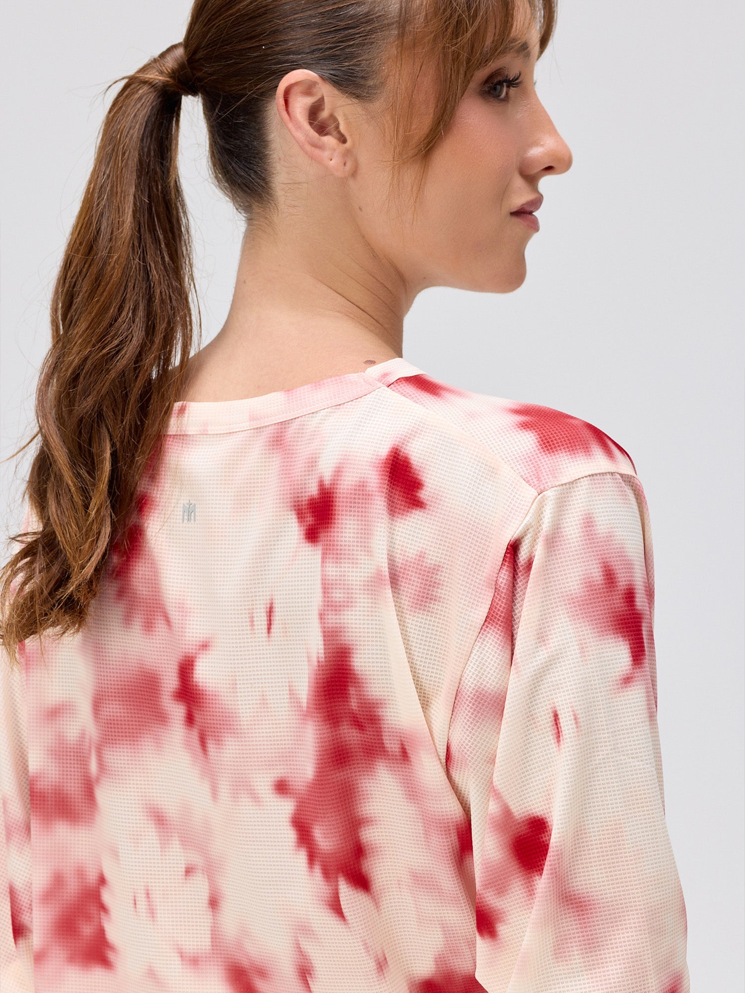 Airy Twist Long Sleeve