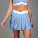 blue pleated skirt 