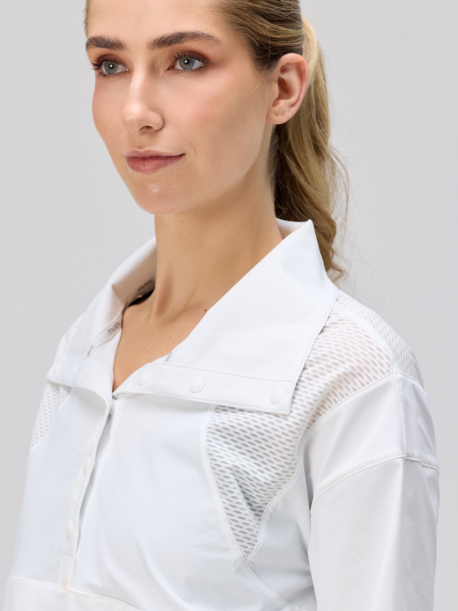 E Sas Crop Jacket - MUEV