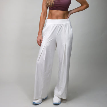 front of white pleated pant 